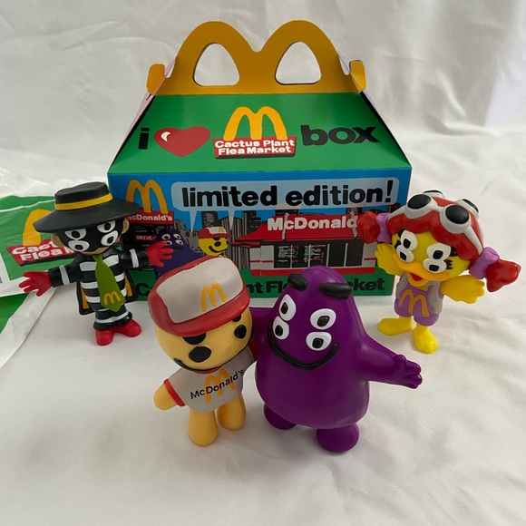 CPFM McDonalds Happy Meal Friends - Picture 8 of 14